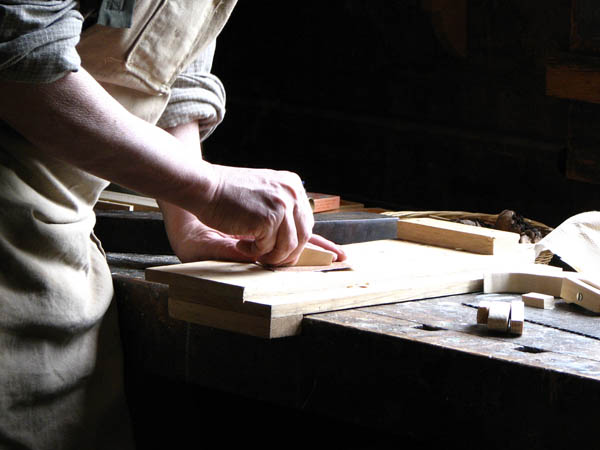 Nuestra <strong>carpintería de madera en  Càlig</strong> es una empresa de <strong>herencia familiar</strong>, por lo que  contamos con gran <strong>experiencia </strong>en la profesión.